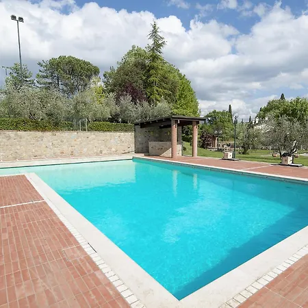 3 Bedroom Pet Friendly In *